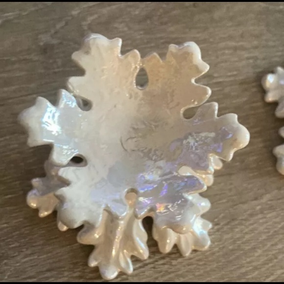 Snowflake Decorative Home Accents | Candle Holders - 2 pair - Picture 3 of 5